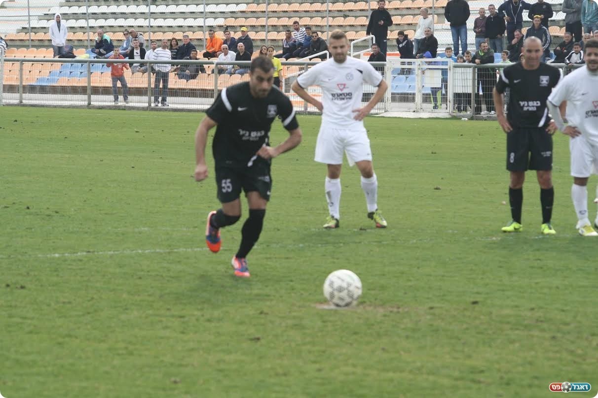 זיאדה מחטיא את הפנדל